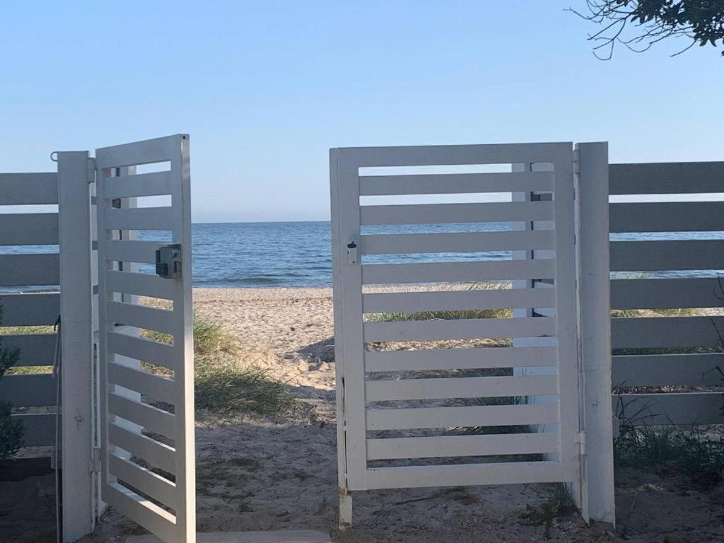 B&B La Porta Sulla Spiaggia Куарту-Сант'Элена Экстерьер фото