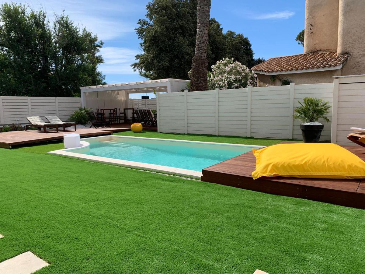 B&B La Porta Sulla Spiaggia Куарту-Сант'Элена Экстерьер фото