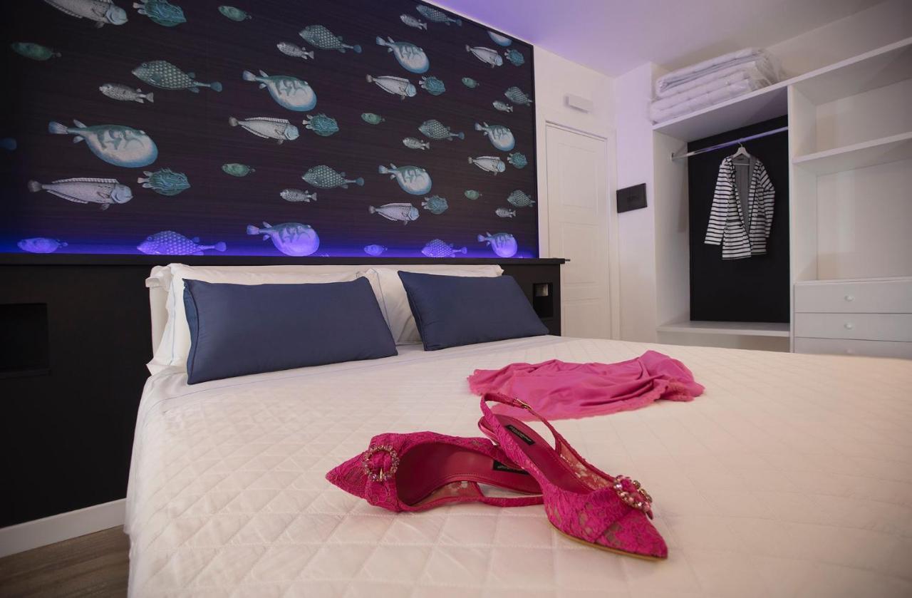B&B La Porta Sulla Spiaggia Куарту-Сант'Элена Экстерьер фото